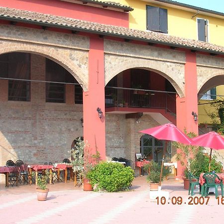 Agriturismo La Fattoria Del Boschetto Fontanellato Bagian luar foto