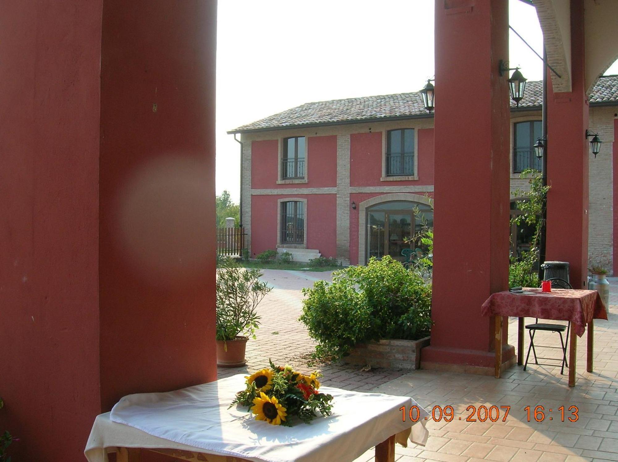 Agriturismo La Fattoria Del Boschetto Fontanellato Bagian luar foto