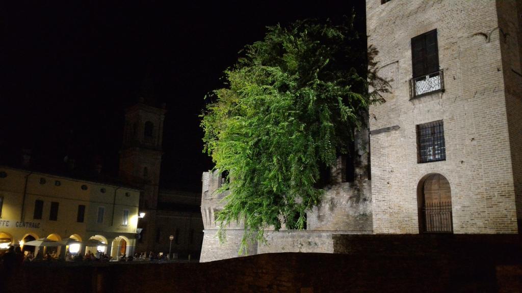 Agriturismo La Fattoria Del Boschetto Fontanellato Bagian luar foto