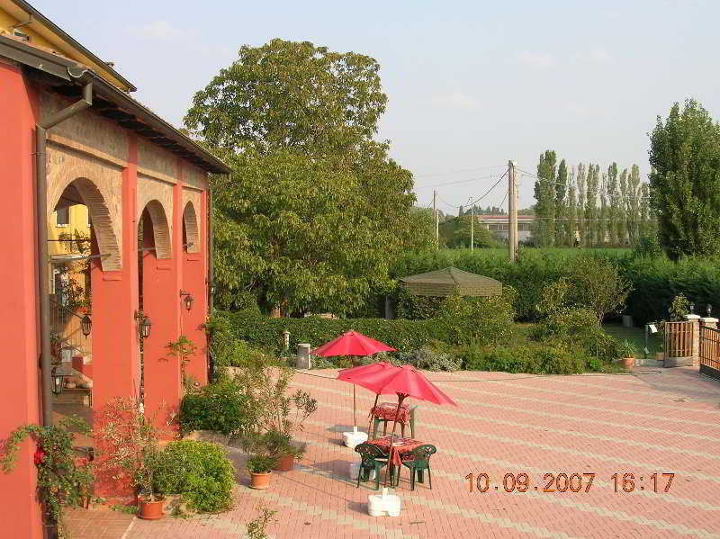 Agriturismo La Fattoria Del Boschetto Fontanellato Bagian luar foto