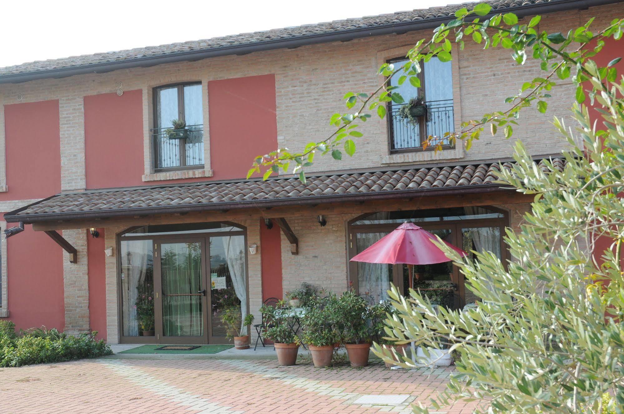 Agriturismo La Fattoria Del Boschetto Fontanellato Bagian luar foto